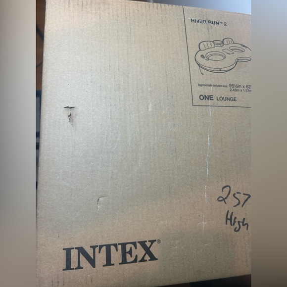 Intex River Run II 2 Person Tube Float + Cooler - Picture 13 of 14